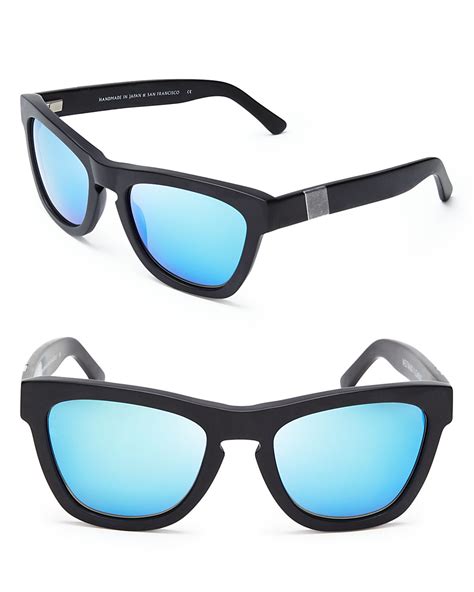 mirrored wayfarer sunglasses